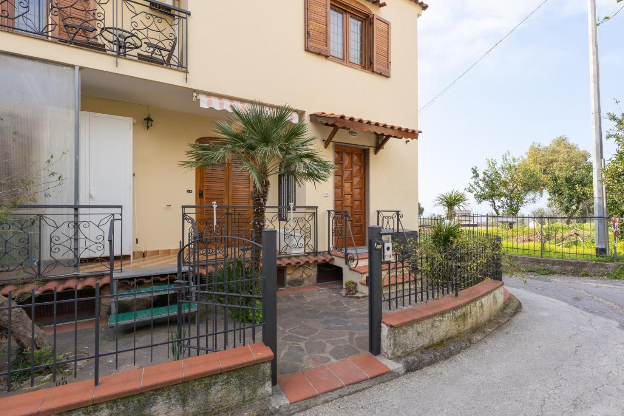 Seascape - Noemi'S Rooms Vico Equense Exterior foto